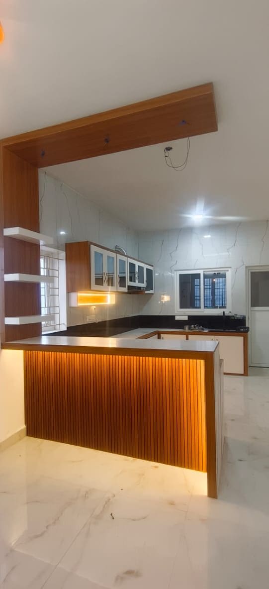 Kitchen with a wood-finish breakfast counter